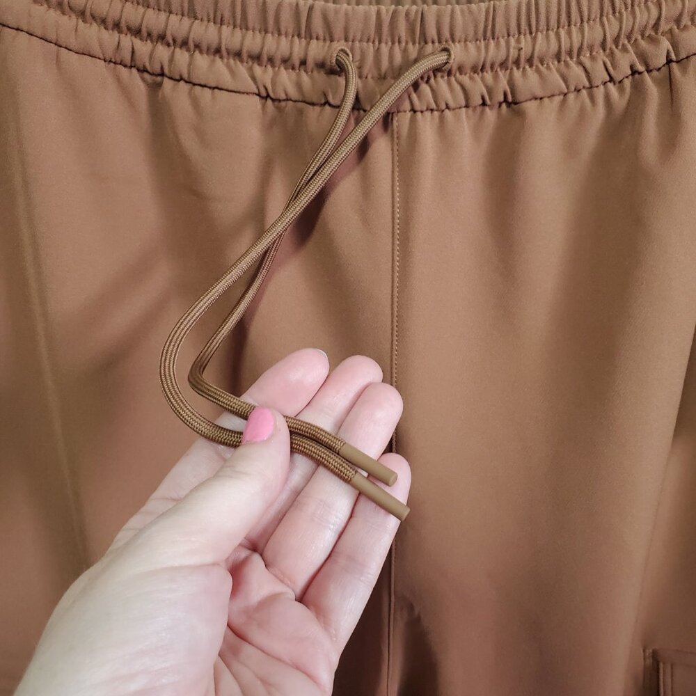 Athleta Tan Wide Leg Cargo Pants - Picture 5 of 16